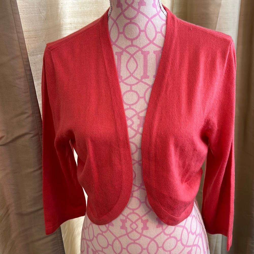 Simply Noelle new without tags coral shrug